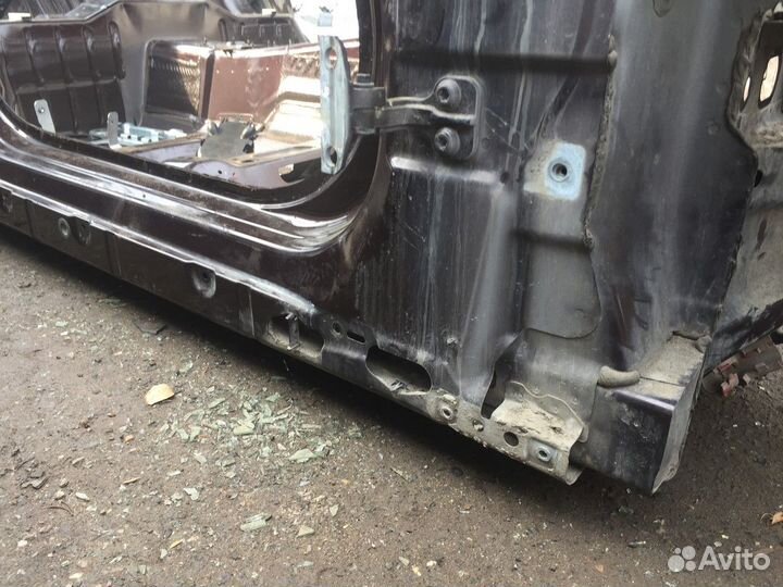 Стойка кузова центральная правая (Jaguar XF)