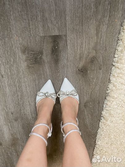 Туфли женские со стразами