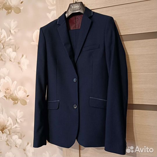 Костюм темно синий школьный