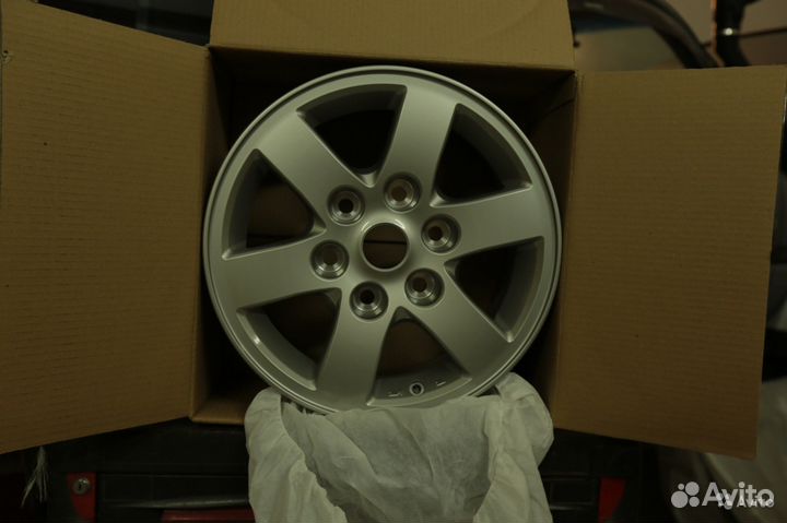 Диск литой Mitsubishi Pajero Sport 4250D029