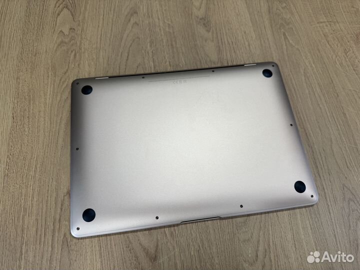 MacBook Air 13 2020 Gold (A2179) 46 циклов