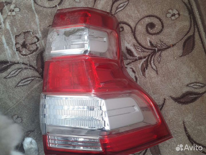 Задняя фара оригинал Ланкрузер Прадо