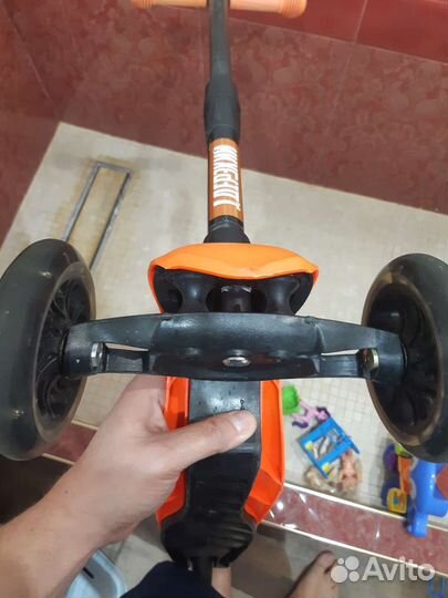 Самокат детский трехколесный