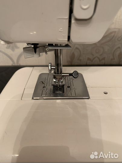 Швейная машинка новая