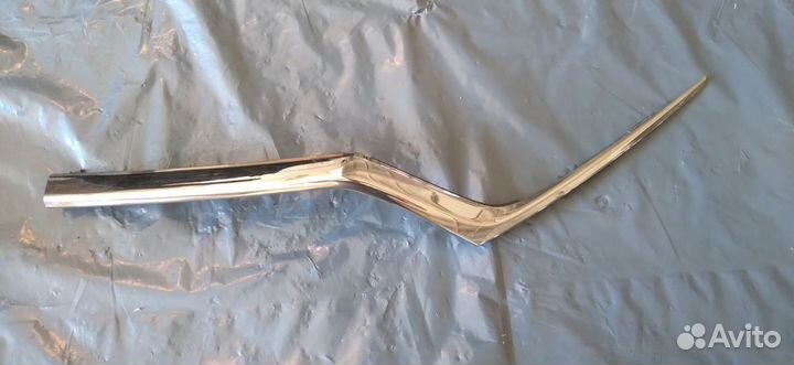 Молдинг переднего бампера Honda CR-V 5 (RW) 16-21