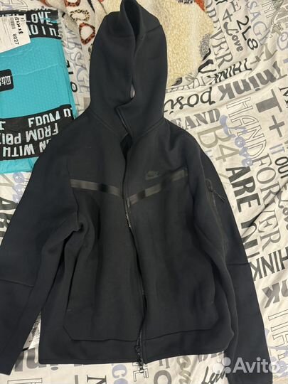 Nike tech fleece black