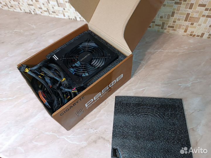 Блок питания 650w gigabyte