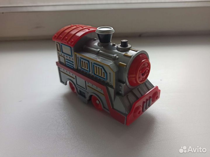 Паровозик металлический музыкальный