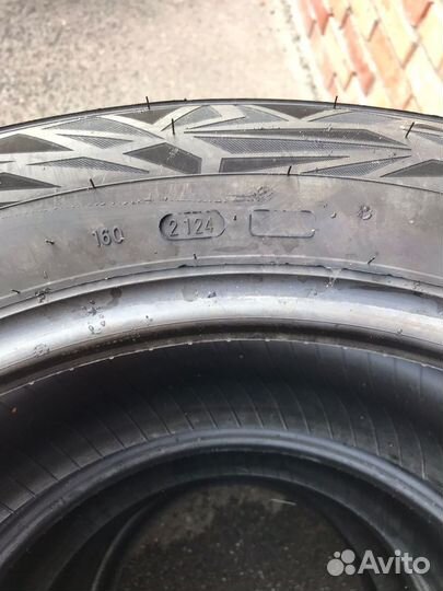 Ikon Tyres Autograph Ice 9 SUV 235/55 R18 104T