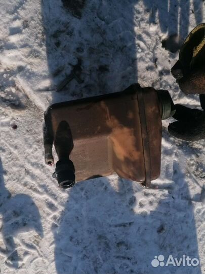 Бачок гур Ауди А8 Д2 дорест 3.7л механика