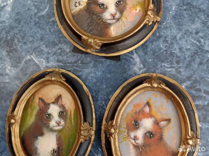 Небольшие картины в винтажных рамках