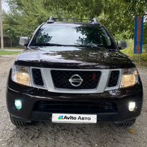 Nissan Navara 2.5 AT, 2012, 284 000 км, с пробегом, цена 1 640 000 руб.