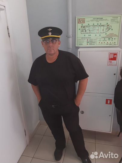 Охранник сторож