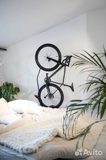 Велостойка, кронштейн для хранения велосипеда