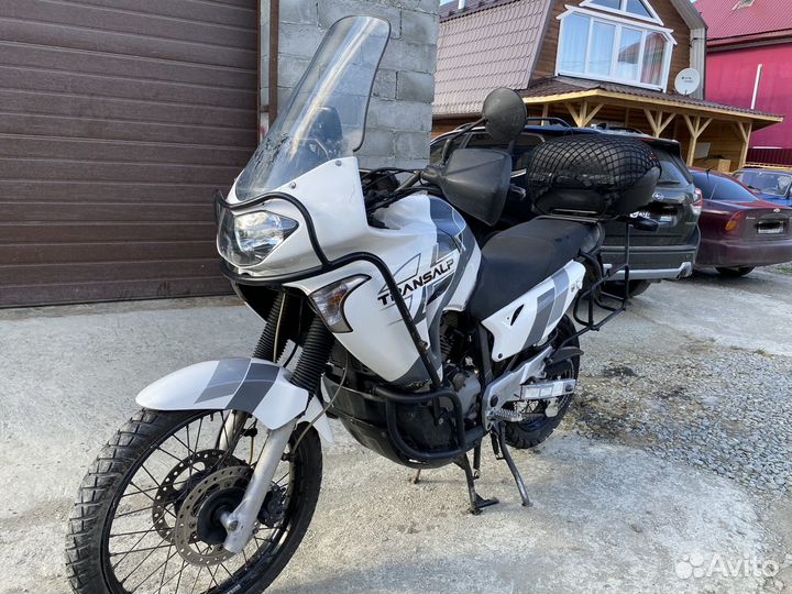 Подам мотоцикл Honda Transalp XL 650 v