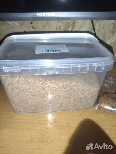 Аквариум с рыбками