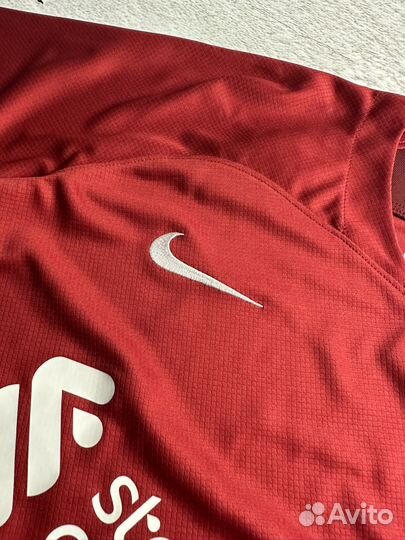 Новая футболка Nike Liverpool M