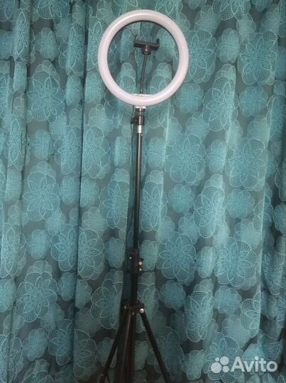 Кольцевая лампа 26 см