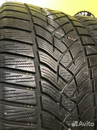 Goodyear UltraGrip Performance Gen-1 245/40 R18 97V