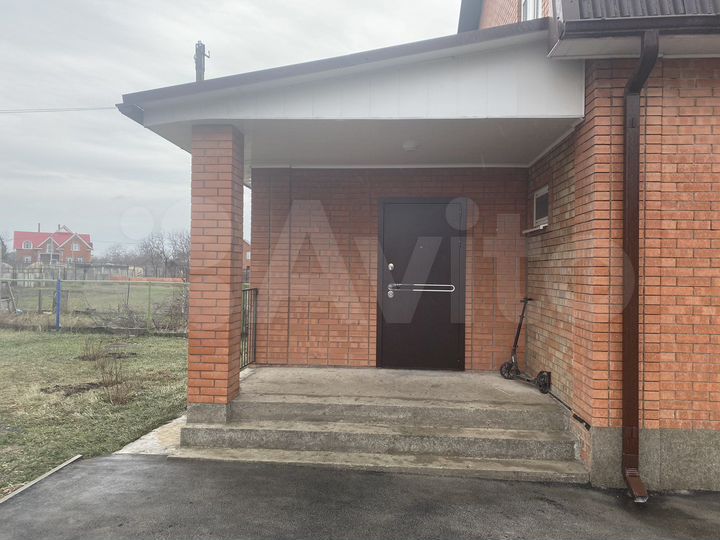 Дом 187 м² на участке 10 сот.