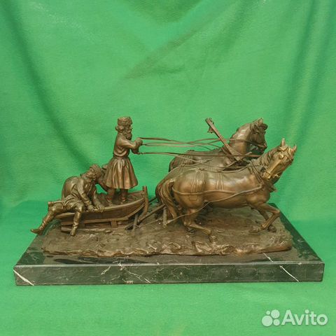 Бронзовая скульптура Санная тройка с 2 седоками