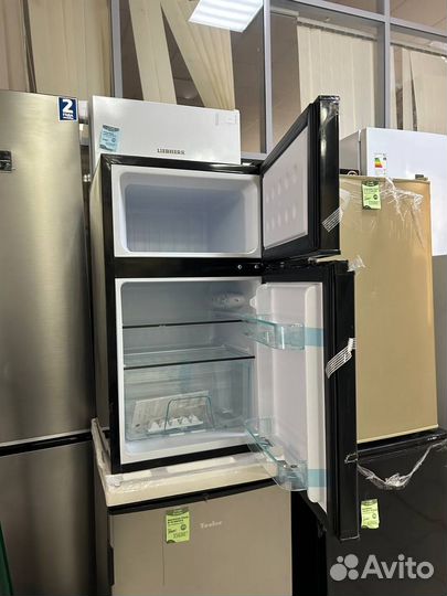 Холодильник Tesler RCT-100, black