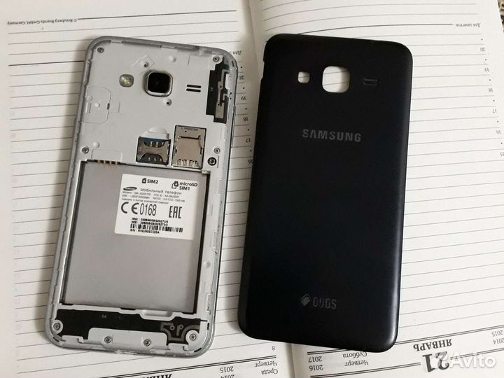 Телефон Samsung j3