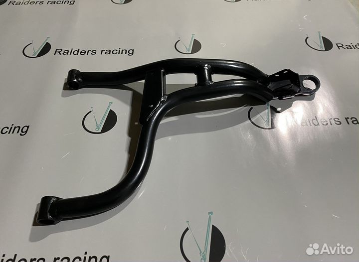 Рычаг нижний правый 39