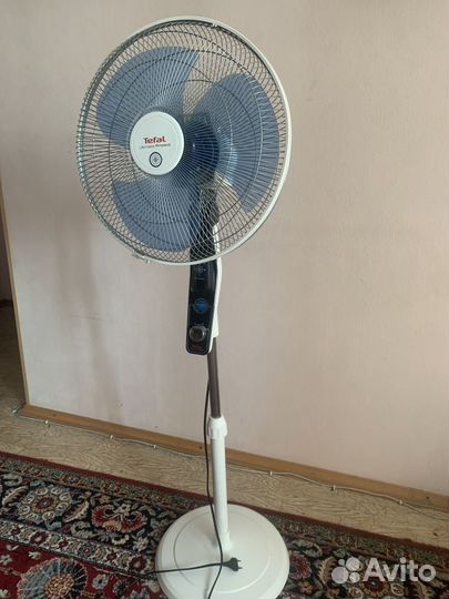 Вентилятор напольный tefal VF4210 бу