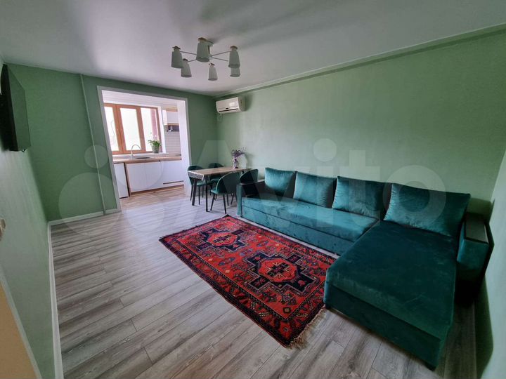 2-к. квартира, 33 м², 3/5 эт.