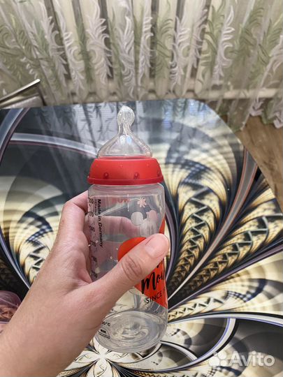 Бутылочки для кормления nuk