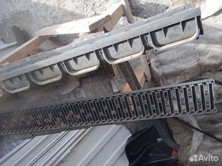 Продам водоотводные лотки