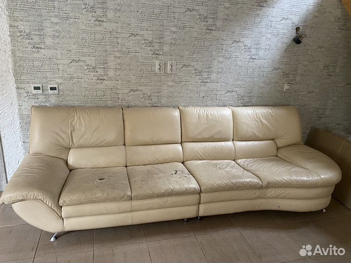 Диван и кресло