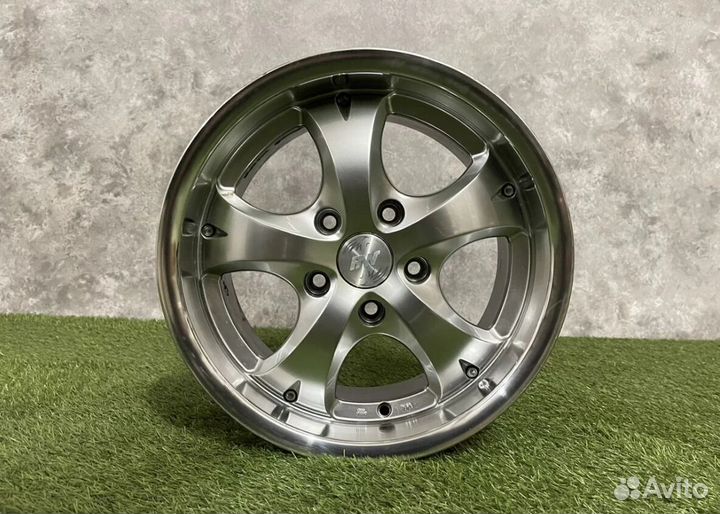 Литые диски на Volkswagen 5x112 R15 Р15 RW