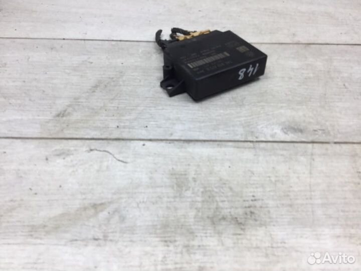 Блок управления парктроником Volkswagen Passat