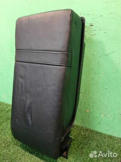 Подлокотник Lexus GS 450H 2007