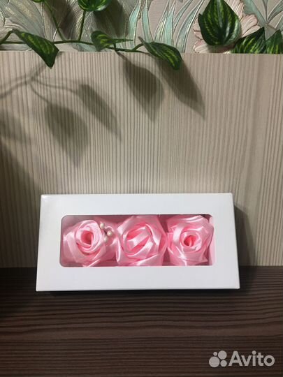 Атласные розы