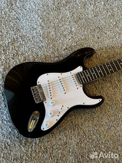 Электрогитара Fender stratocaster Оригинал