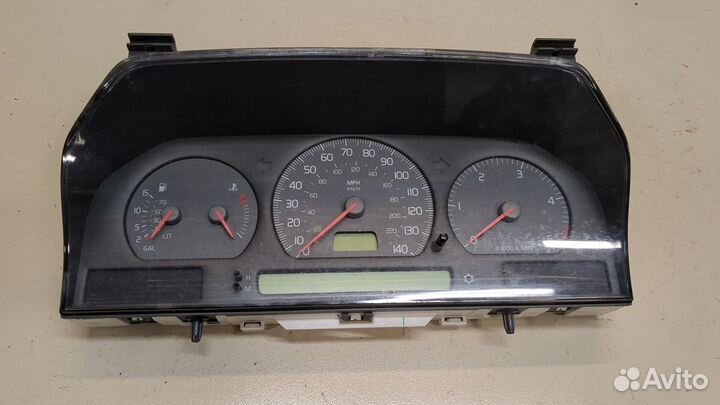 Щиток приборов Volvo S70 / V70, 1997