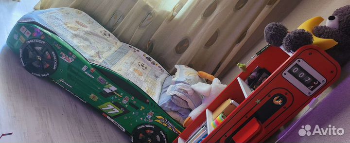 Кровать машинка + полка +матрас