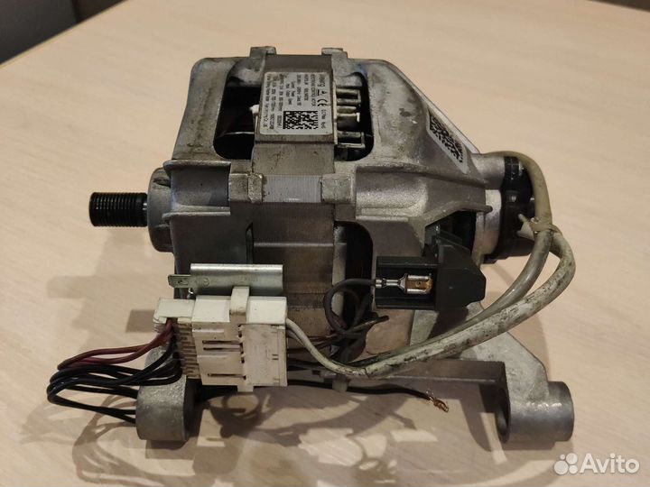 Двигататель стиральной машины hxgp2l.64