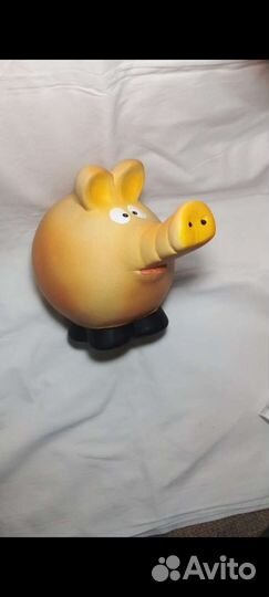 Копилка свинья