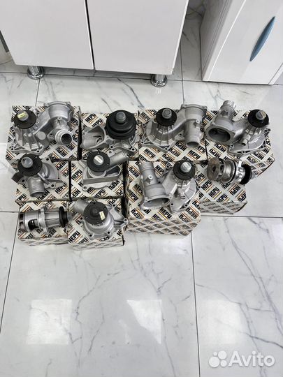 Водяная помпа BMW