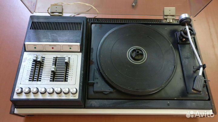 Стерео-проигрыватель электрофон Мелодия 103