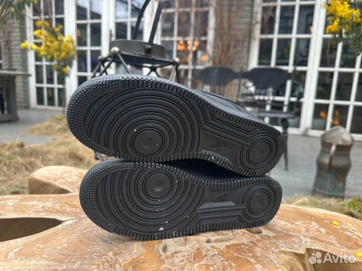 Nike air force 1 low black