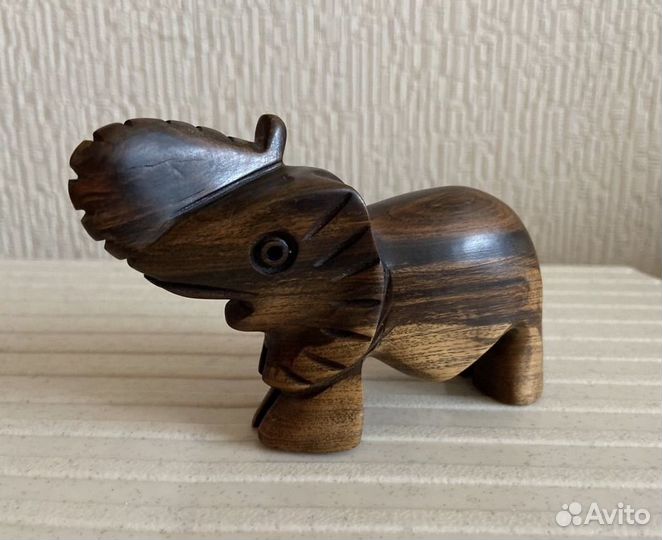 Слон фигурка железное дерево Доминикана