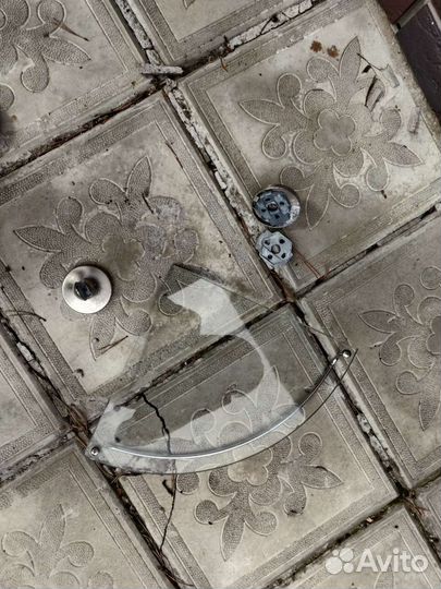 Стеклянная полка