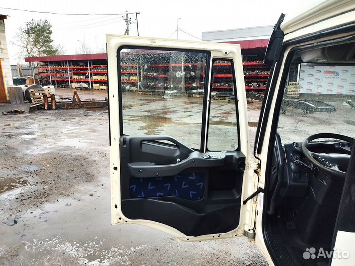 504308093 Кабина узкая высокая Iveco Stralis