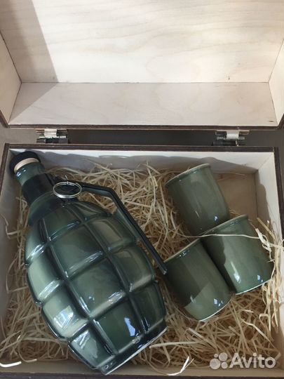 Гранатный ящик: штоф+рюмки