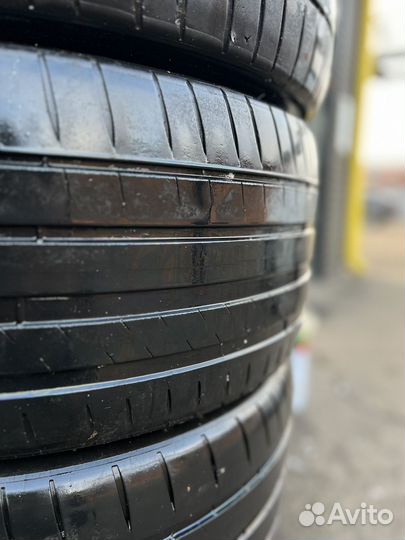 Michelin Pilot Sport 4 255/40 R20 и 295/35 R20 105Y